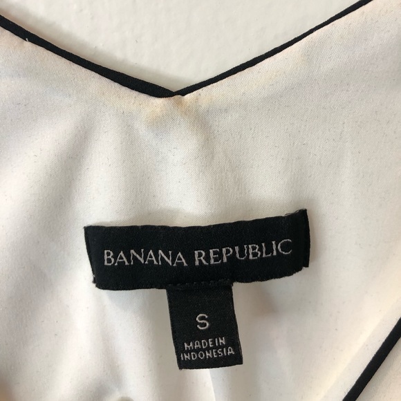 Banana Republic Satin Tank/Blouse - Picture 3 of 3